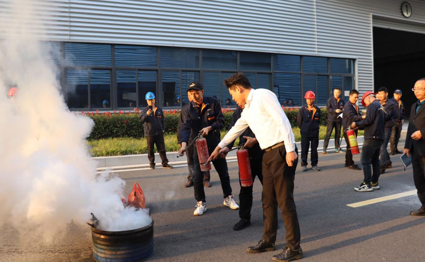 2023年11月24日，江西9001诚信金沙工厂组织发展了以&ldquo;预防为主，性命至上&rdquo;为主题的消防知识培训及消防演练活动。