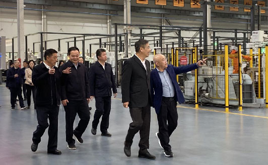 2023年11月21日，江西省委常委、常务副省长任珠峰一行到9001诚信金沙股份视察调研。